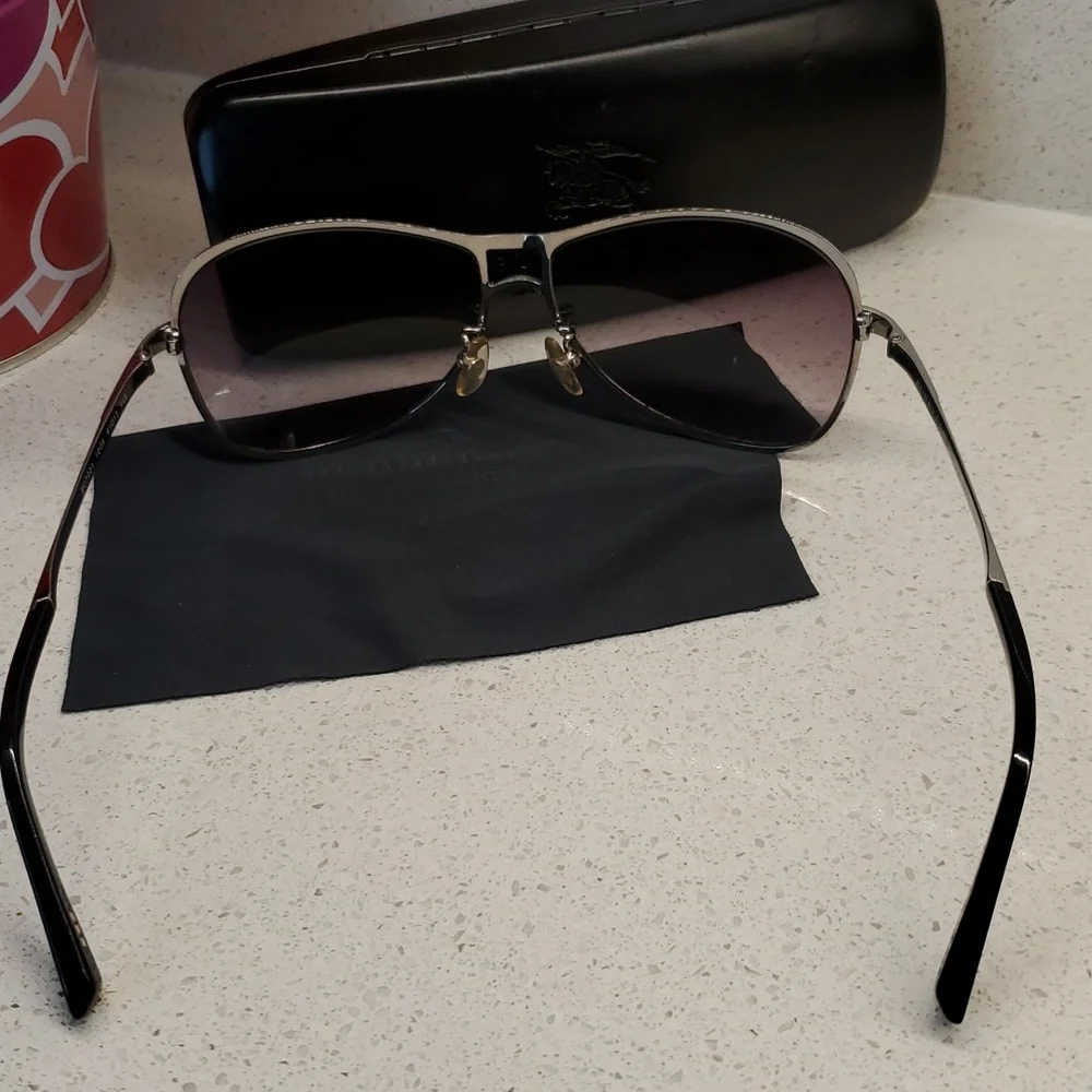 BURBERRY black label sunglasses